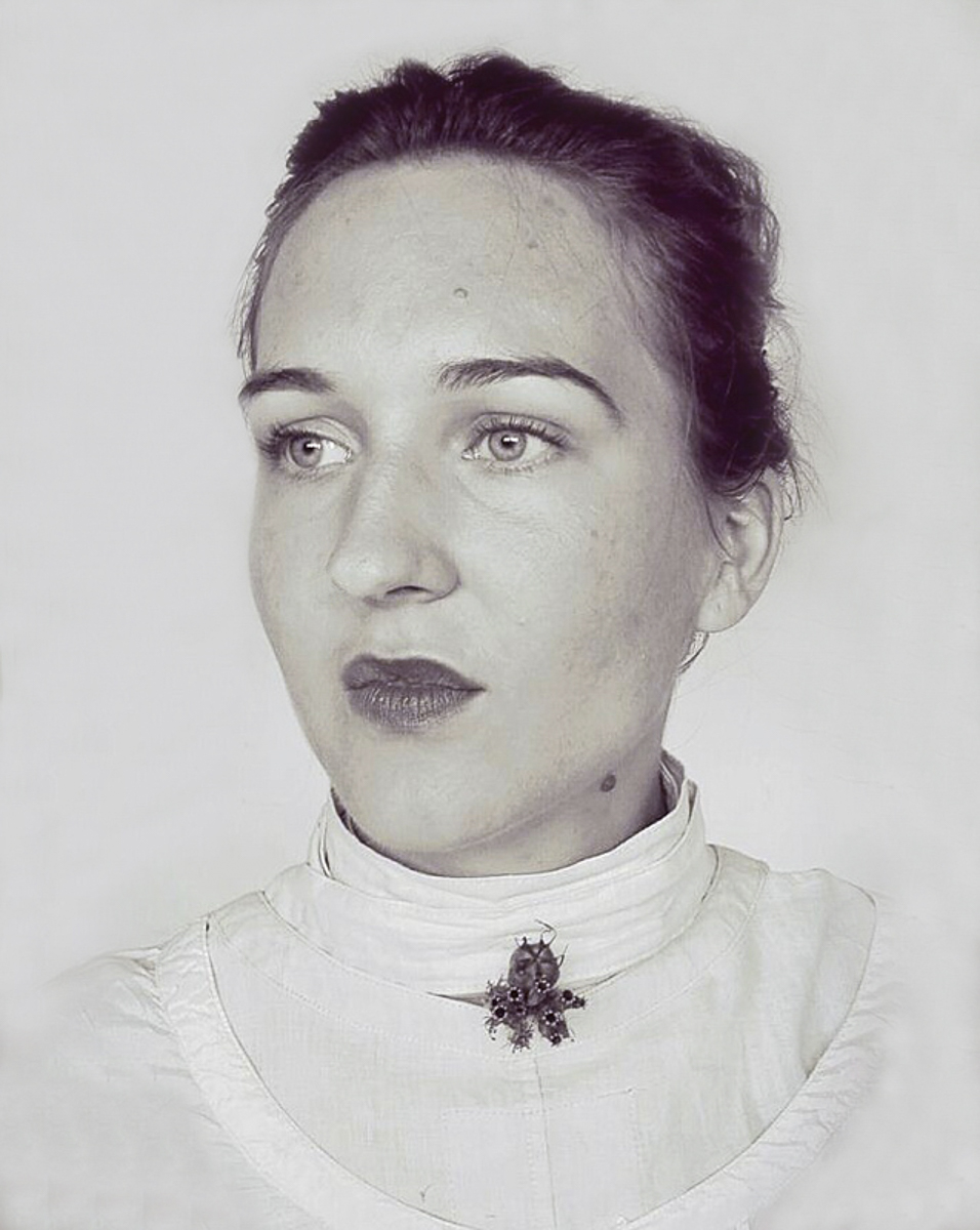 Porträtbild_Amelie_Hüneke_2017_JPG